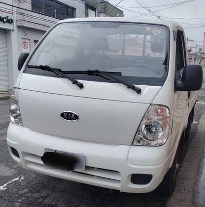 KIA BONGO 2.7 K-2700 4X4 CS DIESEL 2P MANUAL KIA BONGO 2.7 K-2700 4X4 CS DIESEL 2P MANUAL
